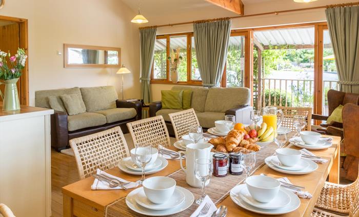 Large accessible, step free property. Open plan living and dining area. 4 bedrooms sleeping 8 and a playroom. Profiling bed in the single room. Invaca